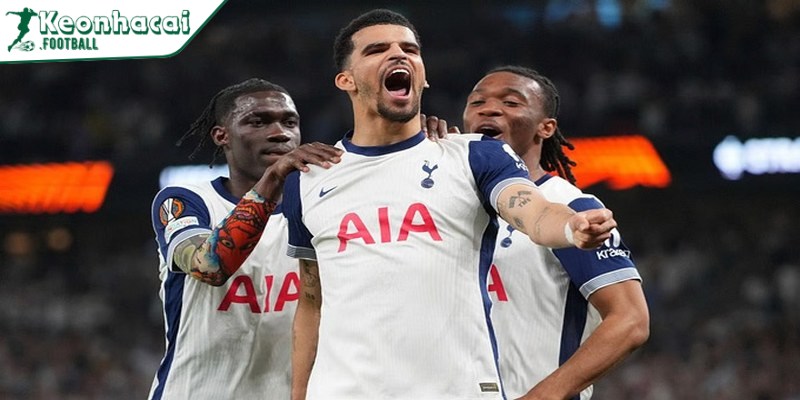 Tottenham đã thể hiện đẳng cấp và sự vượt trội ngay từ những phút đầu tiên