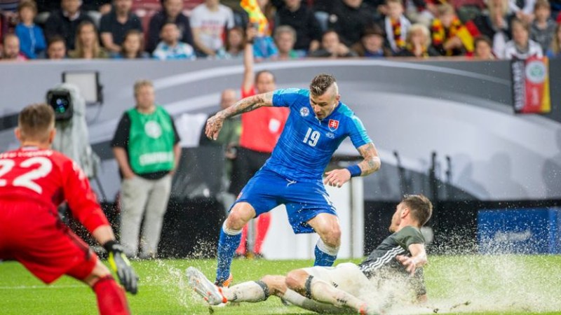 Soi kèo Slovakia vs Đức - 1h45 ngày 05/9 