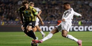 Mbappe: "Tôi chơi vì tập thể, không phải vì hat-trick"
