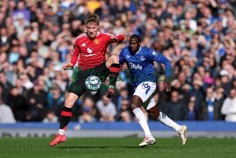 Soi kèo Manchester United vs Everton - 3h00 ngày 25/11  