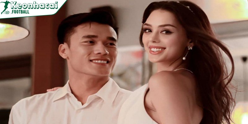 Dianka Zakhidova - vợ của thủ môn nổi tiếng Bùi Tiến Dũng