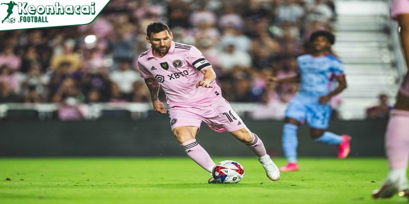 Đôi nét về thiên tài làng túc cầu Messi