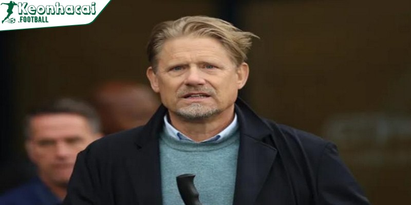Aston Villa lột xác mạnh mẽ sau khởi đầu chậm chạp