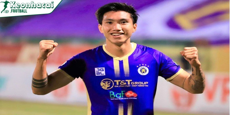 Cầu thủ Đoàn Văn hậu sinh ngày 19/04/1999