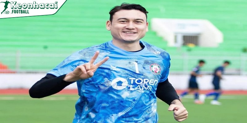 Lương cầu thủ Việt Nam bao nhiêu tiền với anh ước tính vào khoảng 11.200 USD