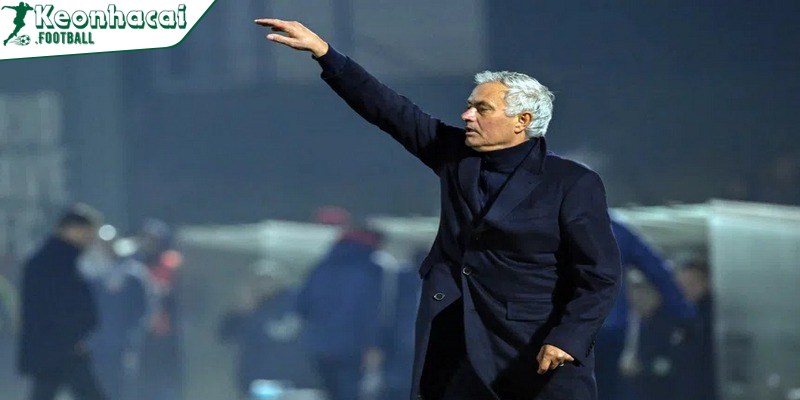 Ký ức Mourinho tại Real Madrid: hào quang và tranh cãi