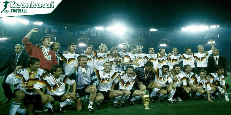 Giải World Cup 90 được tổ chức ở Ý, với các trận đấu diễn ra ở nhiều thành phố 