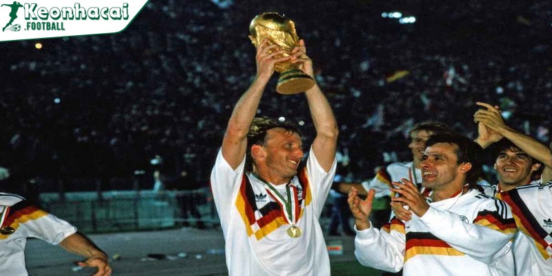 Diễn biến căng thẳng WC 1990