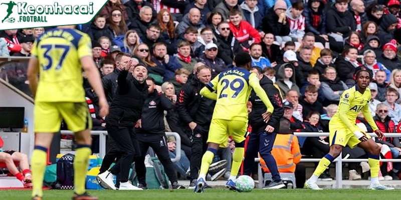 HLV De Zerbi lên tiếng: Tottenham gặp khó vì nỗi sợ xuống hạng 2 Màn ra mắt đáng quên của De Zerbi và hồi chuông cảnh báo