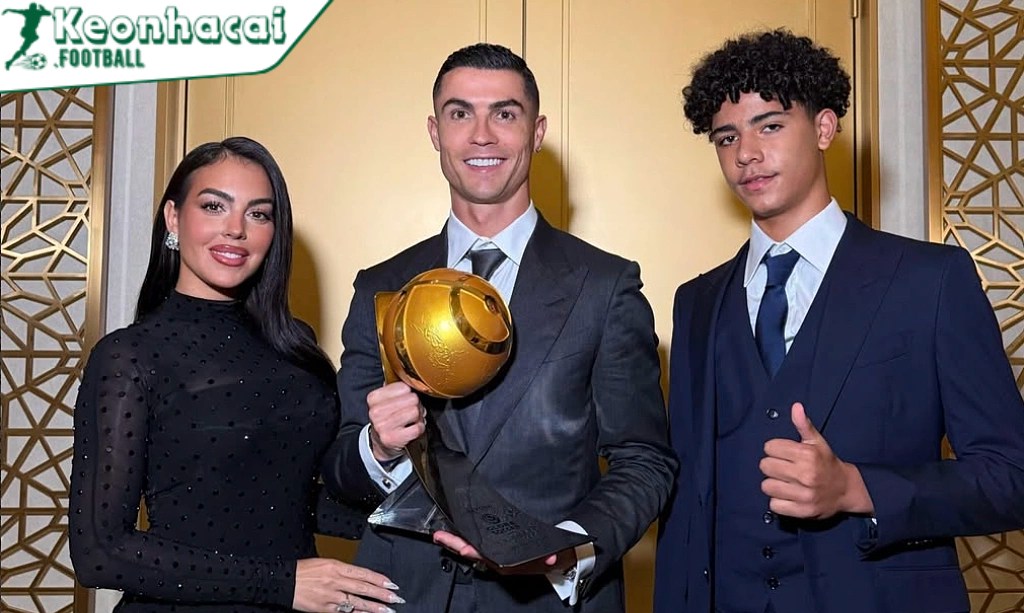 Viễn cảnh cha con cùng thi đấu và tham vọng vô địch của Al Nassr