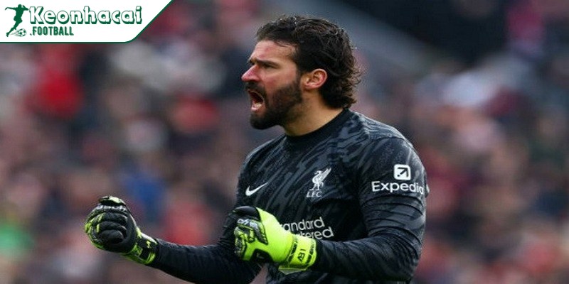Alisson chuẩn bị rời Liverpool sau 8 năm, bến đỗ mới dần lộ diện 2 Alisson muốn rời Liverpool sau 8 năm thành công
